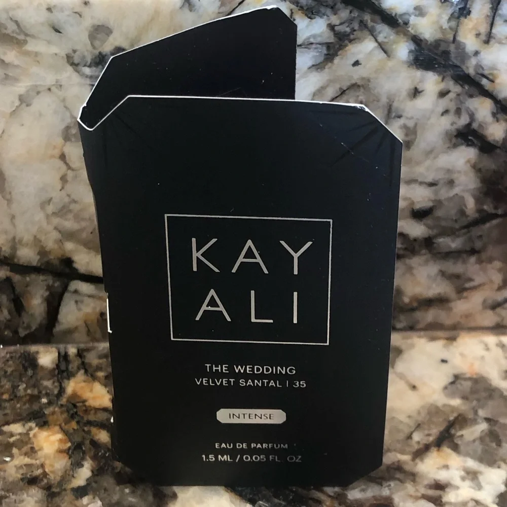 Kayali by Huda Beauty The Wedding Velvet Santal Intense | 35 Sample Vial Spray